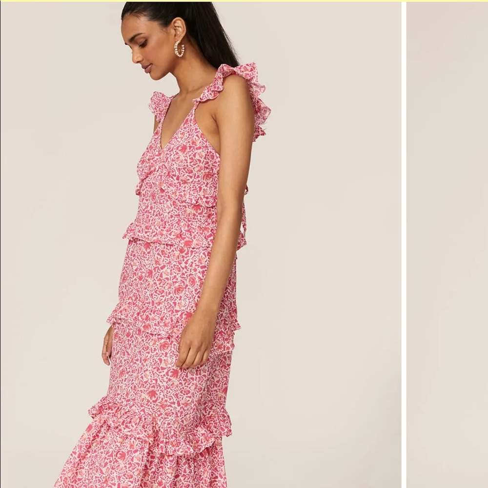 Misa Morrison Dress in pink size medium